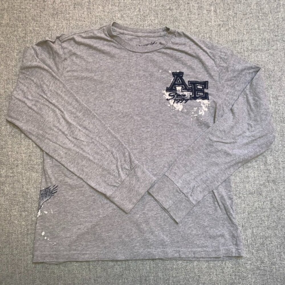 American Eagle Long Sleeve T-Shirt